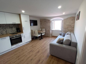 Apartment Triton in the old Part of Baska